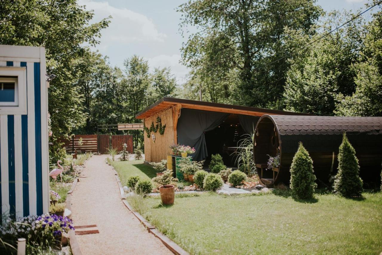 Aloha Glamp - Okragle Domki Przy Rzece - Balia I Sauna - Energylandia Zagornik Exterior photo