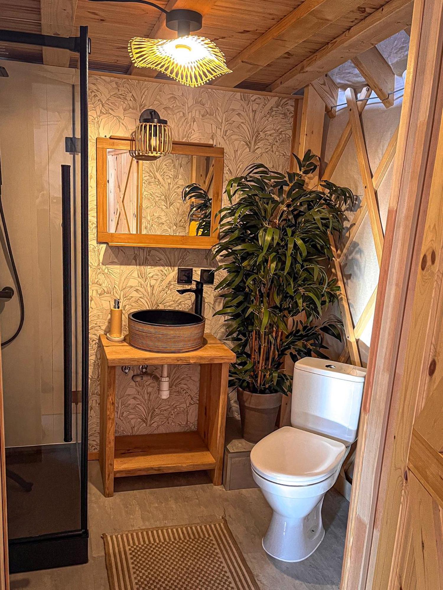 Aloha Glamp - Okragle Domki Przy Rzece - Balia I Sauna - Energylandia Zagornik Room photo
