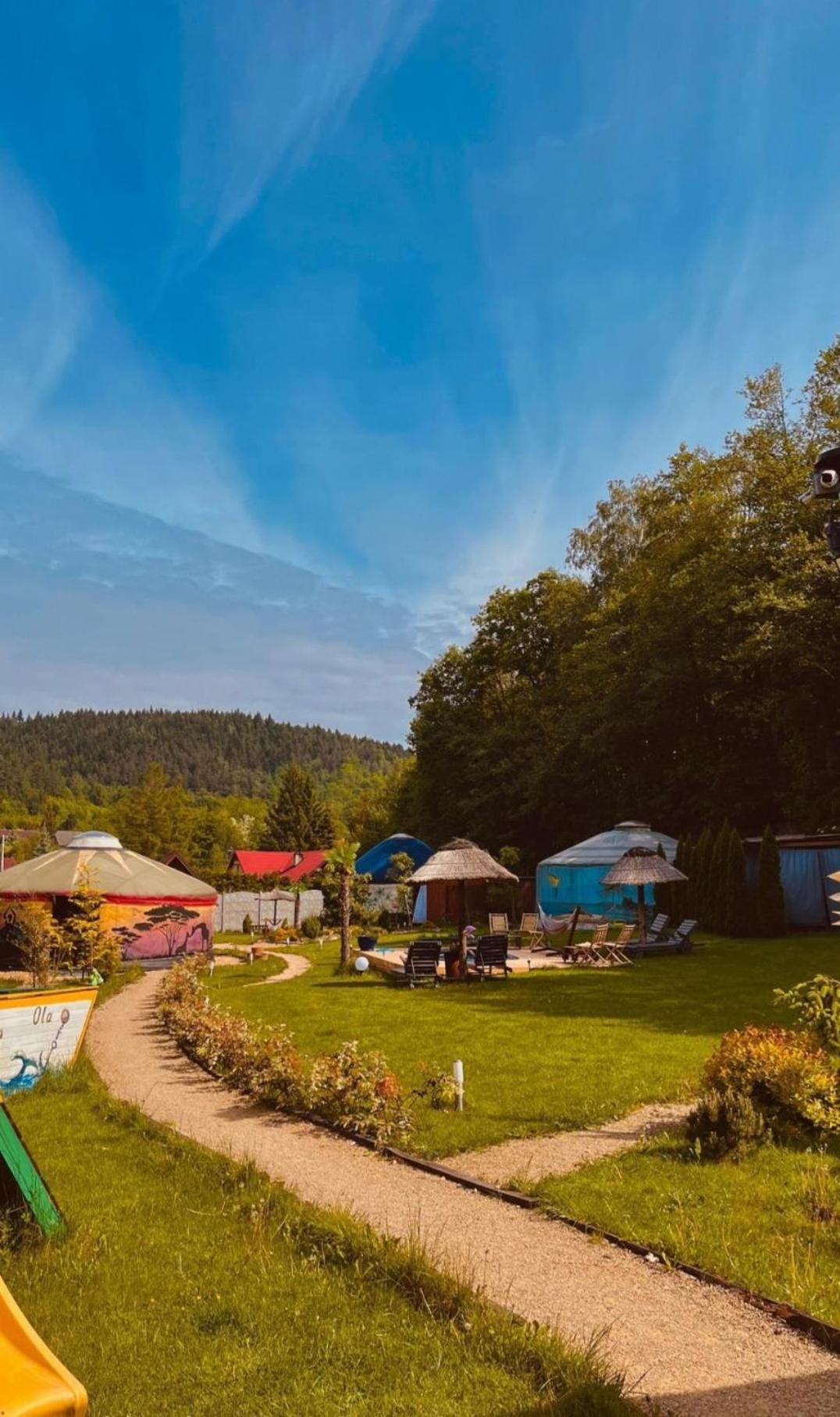 Aloha Glamp - Okragle Domki Przy Rzece - Balia I Sauna - Energylandia Zagornik Exterior photo
