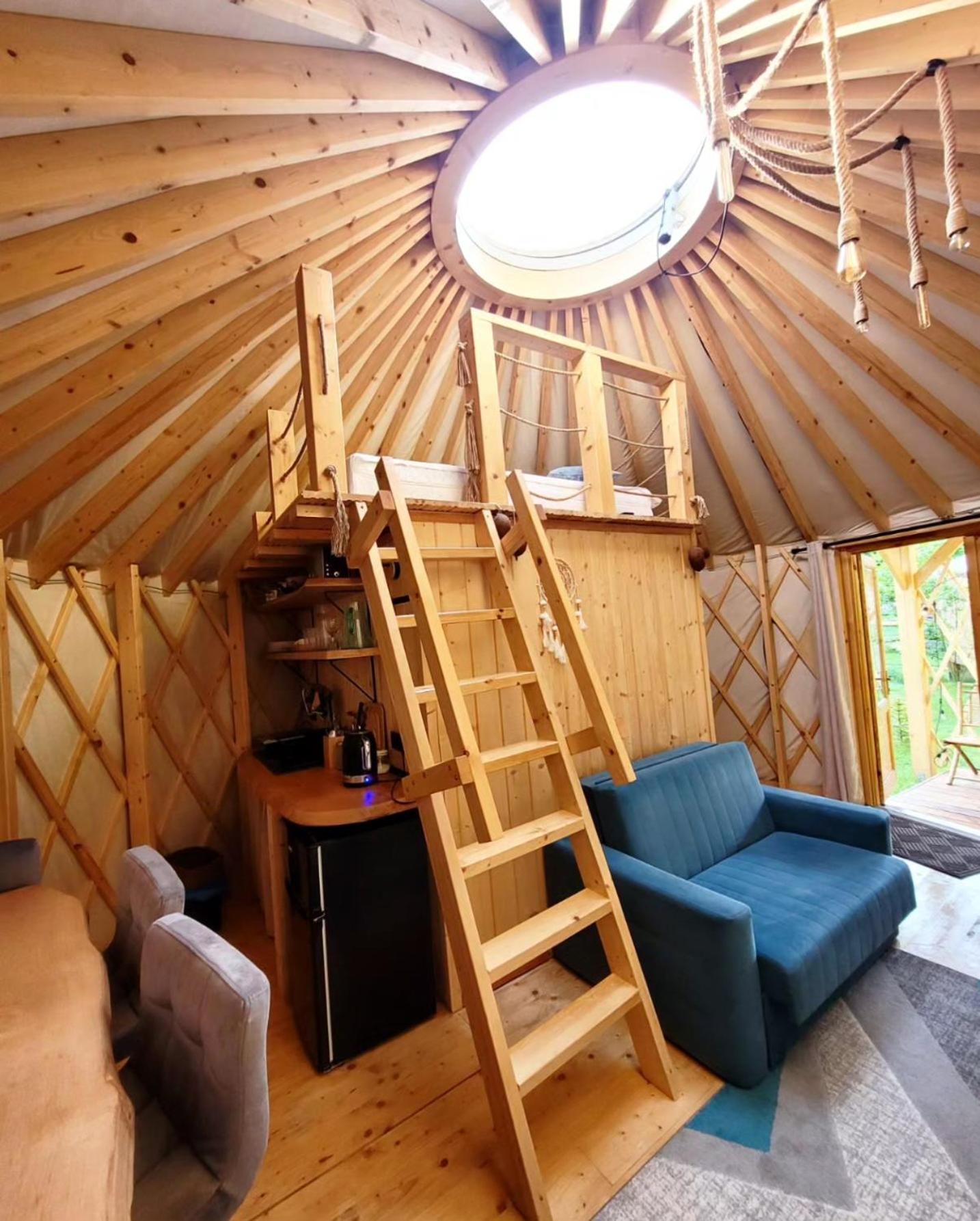 Aloha Glamp - Okragle Domki Przy Rzece - Balia I Sauna - Energylandia Zagornik Room photo